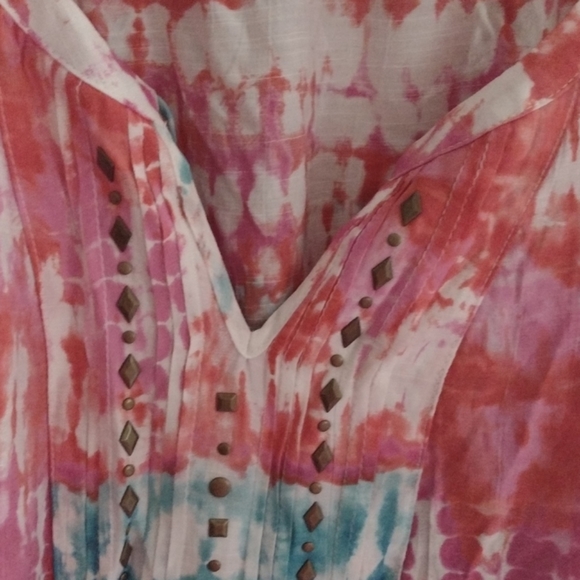 Top - Picture 3 of 4